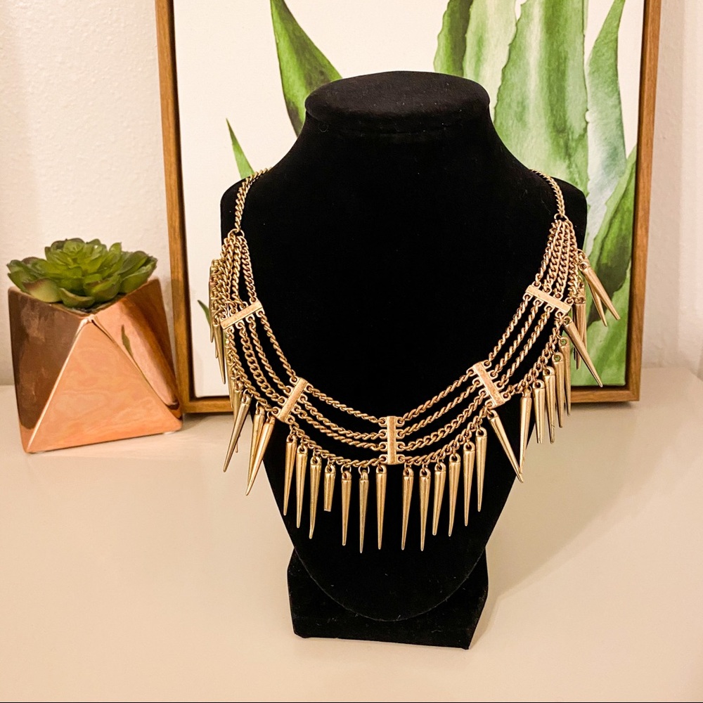 ✨Gold Spiked Necklace✨